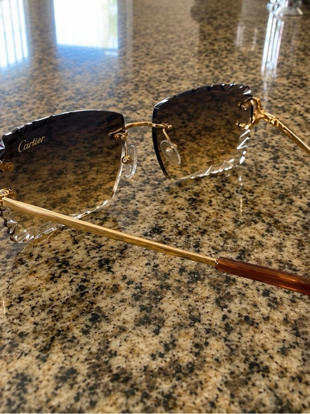 Luxury Gold-Tone Rimless Sunglasses with Brown Gradient Lenses with Box